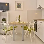 Stefi Njivice